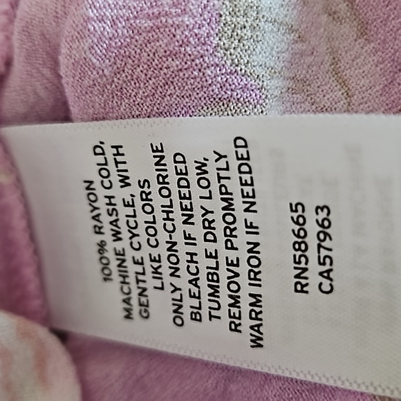 BP. Woven V-Neck Romper in Purple Anna Floral,Size M, NWOT - Picture 7 of 7